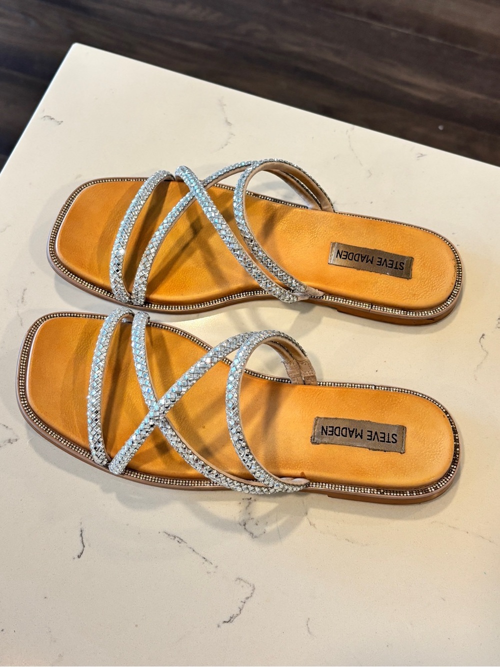 Steve Madden Bling Rhinestone Silver Sandals (SIZE 8)